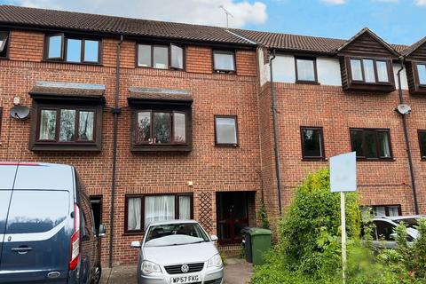 1 bed house for rent in Honeysuckle Close, Winchester, SO22