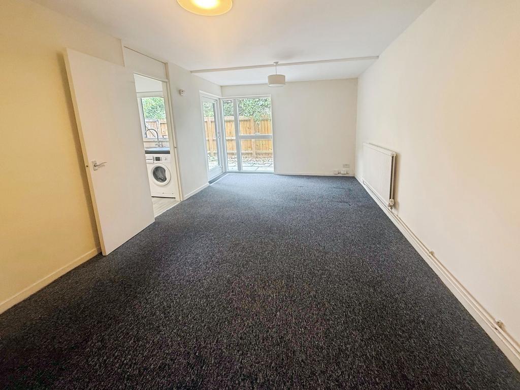 Apartment in Cambridge, Newnham - View 5