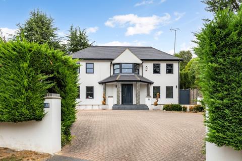 4 bedroom detached house for sale, Valley Road, Rickmansworth, Hertfordshire, WD3