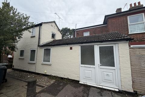 1 bedroom end of terrace house for sale, 40A Alma Street, Lowestoft, Suffolk NR32 2EB
