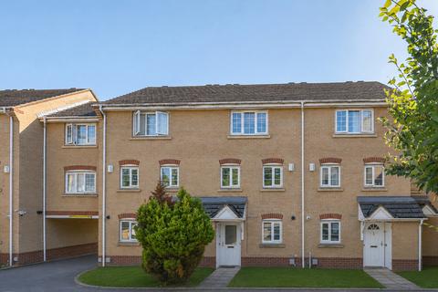 Highbury Square, Southgate, London, N14