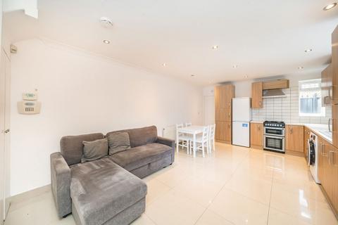 undefined, Runnymede Gardens, Twickenham TW2
