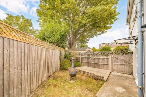 undefined, Runnymede Gardens, Twickenham TW2