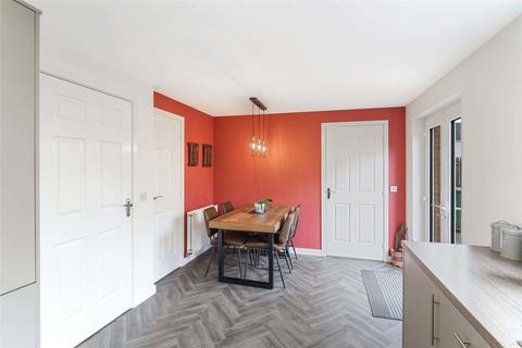 undefined, Acremoar Drive, Kinross, Perth and Kinross, KY13