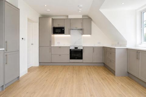 3 bedroom penthouse for sale, Brambledown Road, Sanderstead CR2