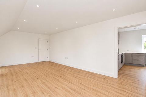 3 bedroom penthouse for sale, Brambledown Road, Sanderstead CR2
