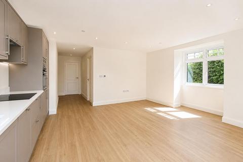3 bedroom flat for sale, Brambledown Road, Sanderstead CR2