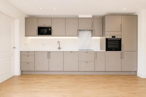 3 bedroom flat for sale, Brambledown Road, Sanderstead CR2
