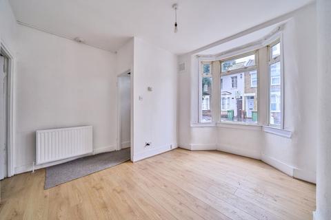 2 bedroom terraced house for sale, Tavistock Road, London, E15