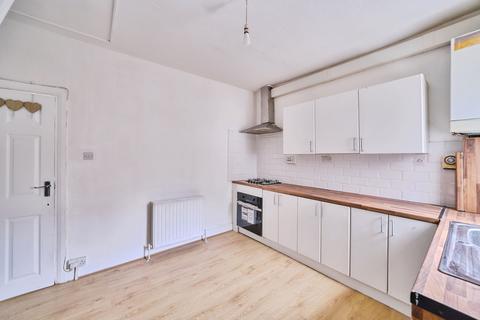 2 bedroom terraced house for sale, Tavistock Road, London, E15