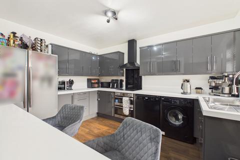 2 bedroom terraced house for sale, Tickton Grove, Hull,  HU6 8NL