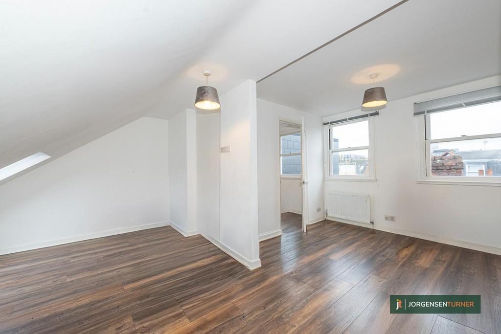 Apartment in London - View 3