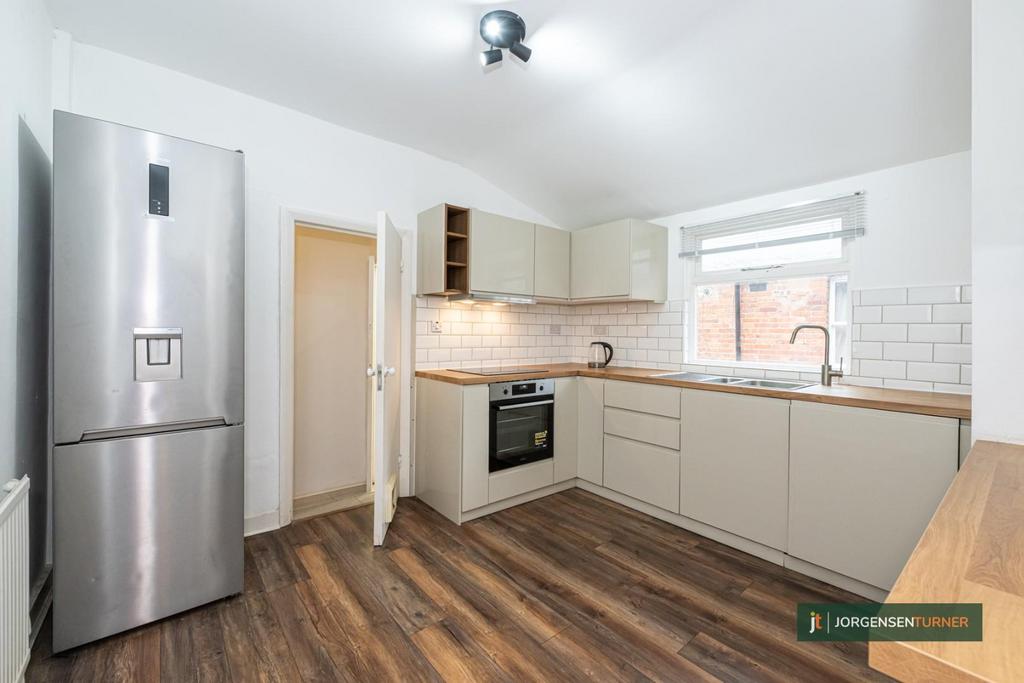 Apartment in London - More