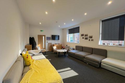 1 bedroom private hall to rent, New Dover Road