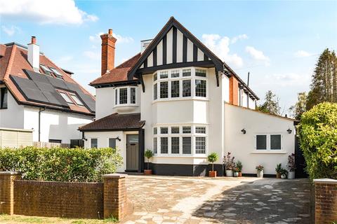 Littleworth Road, Esher, KT10