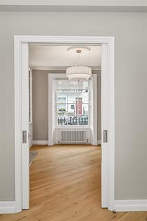 4 bedroom house to rent, Sterling Street, Knightsbridge, SW7