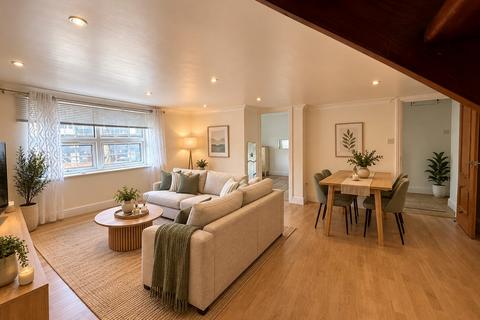 2 bedroom flat to rent, Royal Albert Hotel, Albert Road South, Southampton, SO14