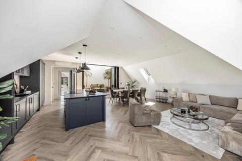 2 bedroom apartment for sale, Copsem Manor, Esher KT10