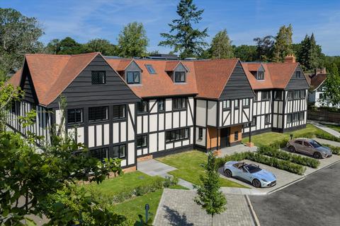 2 bedroom apartment for sale, Copsem Manor, Esher KT10.