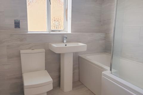 1 bedroom flat to rent, Westfield, Aylesbury, HP21