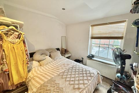 1 bedroom flat for sale, Queens St, Reading