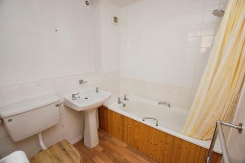 1 bedroom apartment for sale, Gabriels Court, Commercial Road