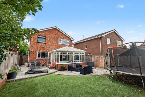undefined, Dorchester Gardens, Oakdale