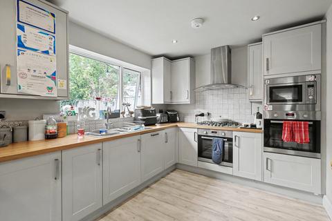 undefined, Dorchester Gardens, Oakdale