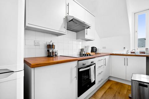 2 bedroom flat to rent, Gladstone Place, Aberdeen