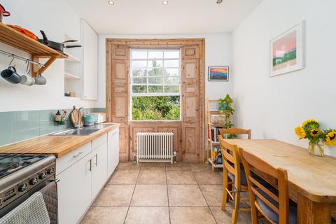 3 bedroom apartment for sale, Caledonian Road, Islington, London, N1