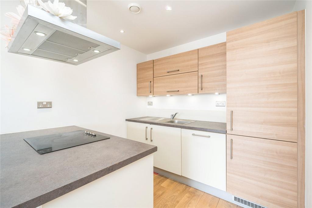 Apartment in London - View 5