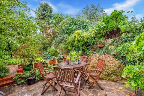 3 bedroom apartment for sale, Evering Road, London