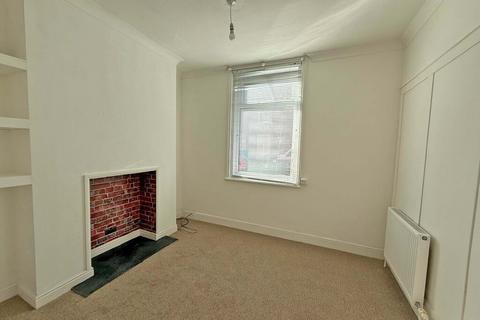 3 bedroom terraced house for sale, Hampton Road, Scarborough YO12