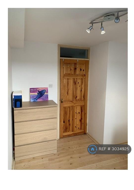 Apartment in Reading - More