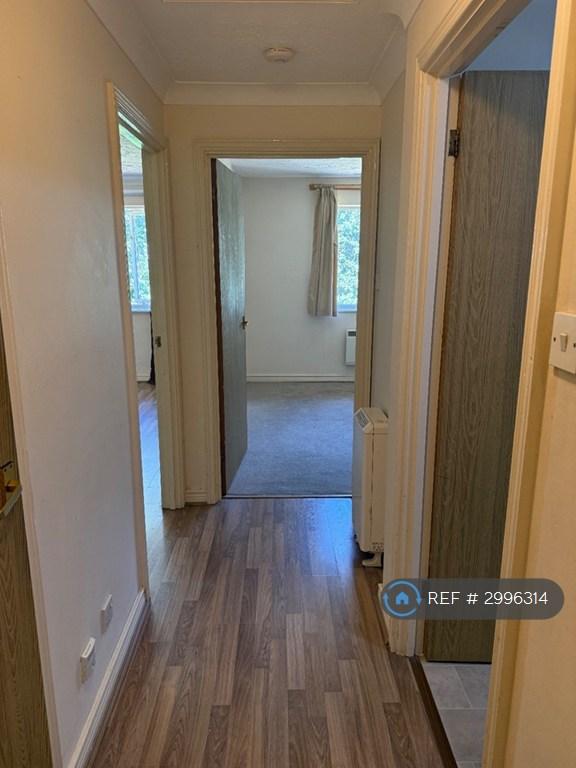 Apartment in Welling - View 3