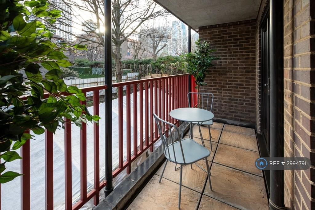 House in London - View 4