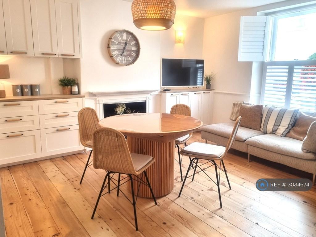 House in Bristol - View 3