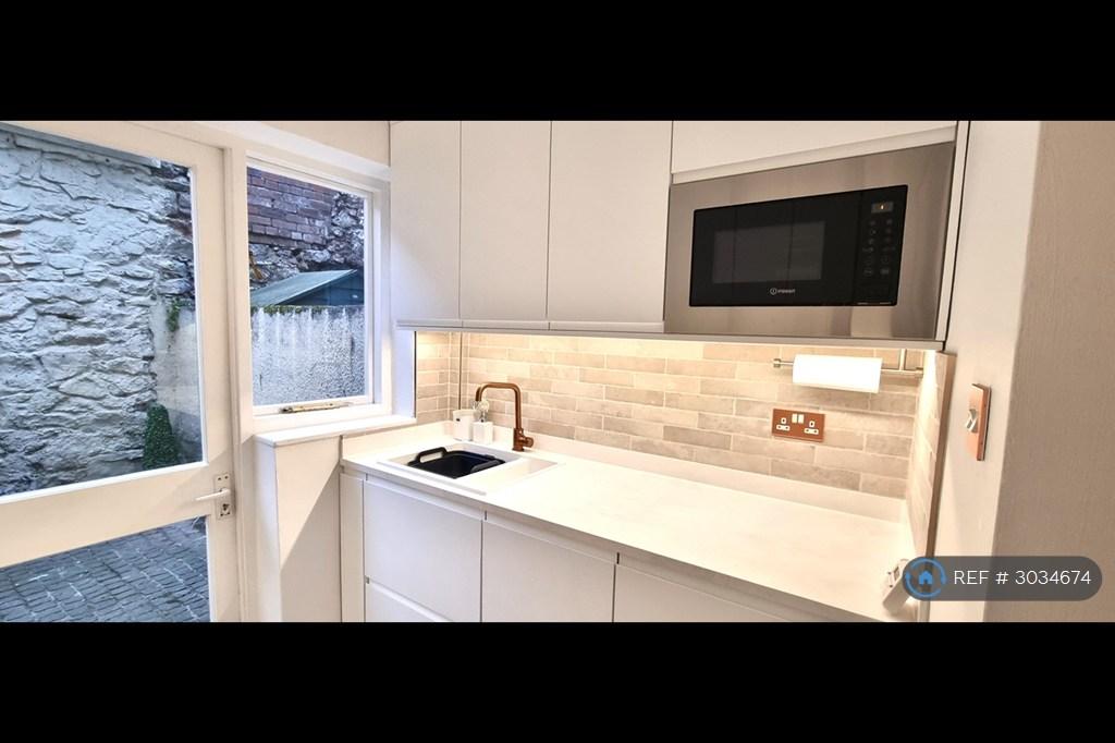 House in Bristol - View 5