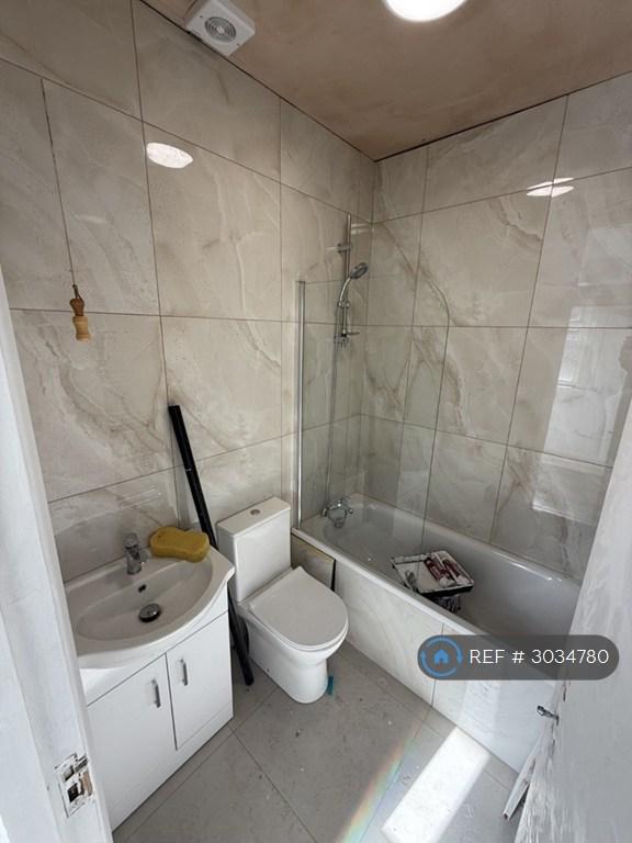 Apartment in London - View 3