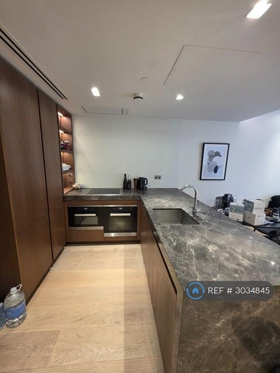 Apartment in London - View 2