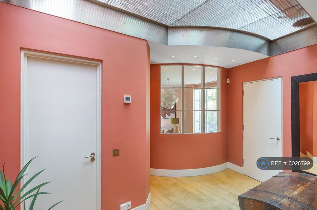 Apartment in London - More