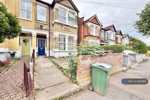 3 bedroom flat to rent, Preston Road, London, E11