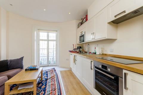 1 bedroom flat to rent, Fulham Road, Fulham Broadway, London, SW6