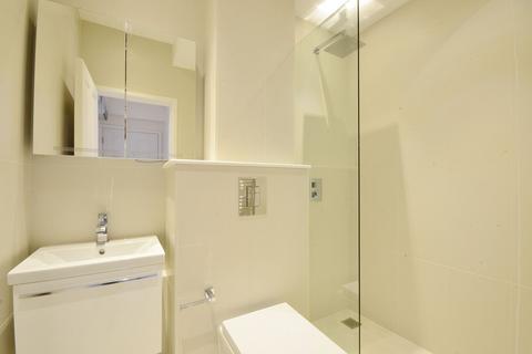 1 bedroom flat to rent, Fulham Road, Fulham Broadway, London, SW6