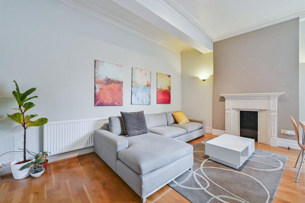 Apartment in London - View 5