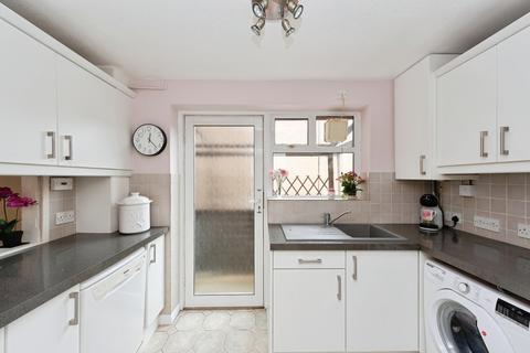 4 bedroom semi-detached house for sale, Badgers Copse, Worcester Park, Surrey, KT4