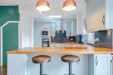 undefined, South Norwood Hill, South Norwood, London, SE25