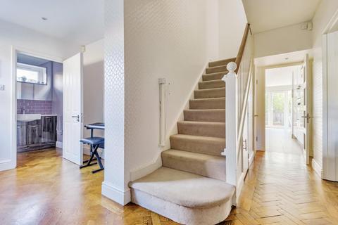 5 bedroom semi-detached house to rent, Southway, Totteridge