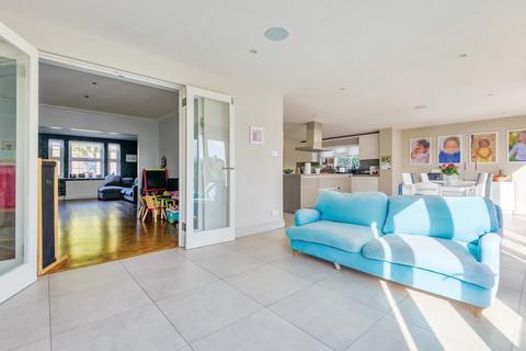 5 bedroom semi-detached house to rent, Southway, Totteridge