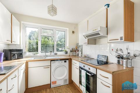 4 bedroom semi-detached house for sale, Bellevue Road, Friern Barnet, London, N11